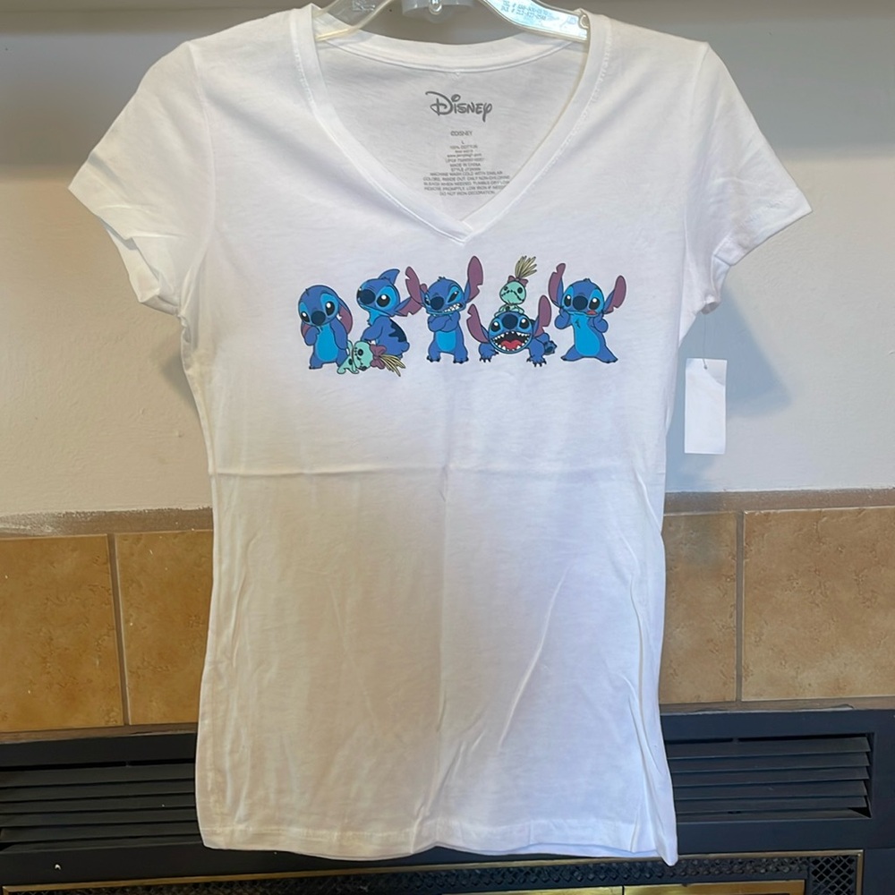 Disney Stitch Juniors Fitted V-neck (size L) NWT